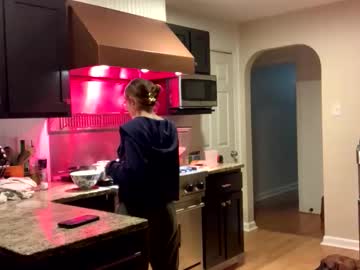 intothewoodswego's chat room