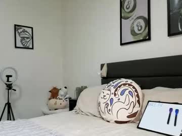 scarletterose_504259's chat room