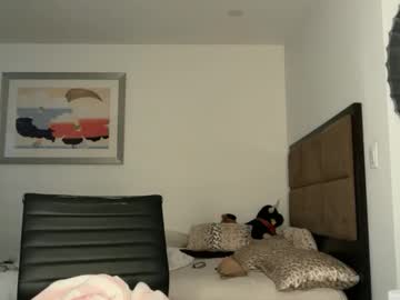 dollyrhodesss's chat room