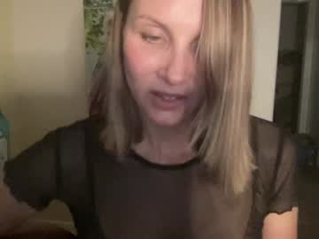 kaileeshy's chat room