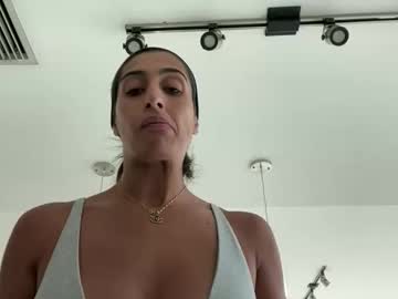 camiliakxoxo's chat room