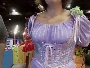 lizzieblue4u's chat room