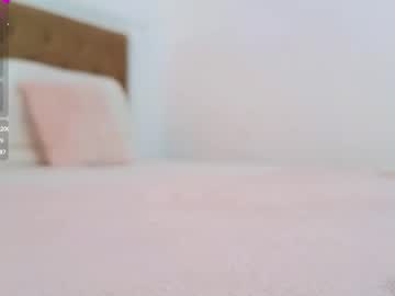 ilikeithaard's chat room