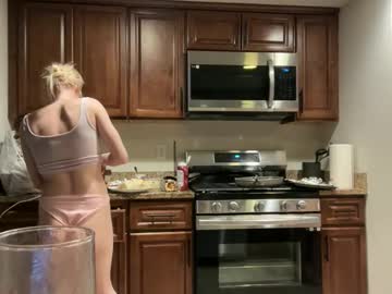 fayefinly's chat room