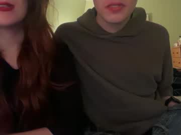 redheadandbigpeenar's chat room