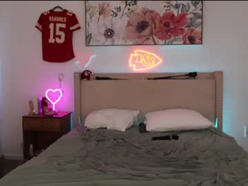 ari_lovexo's chat room