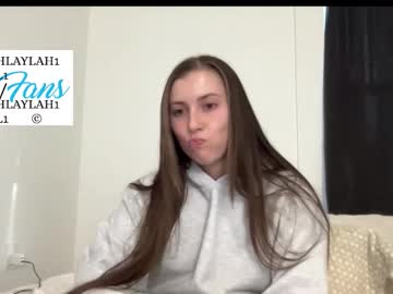 laylahlaylah1's chat room