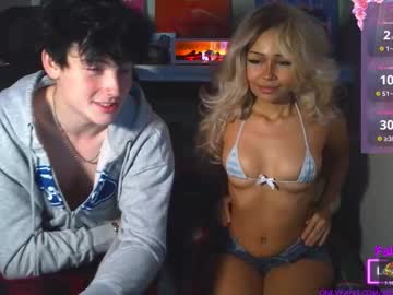 milkandhoneybby's chat room