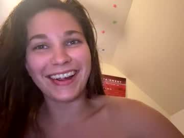 deepthroatqueen33's chat room