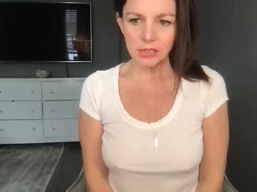 sassynsweetmilf's chat room