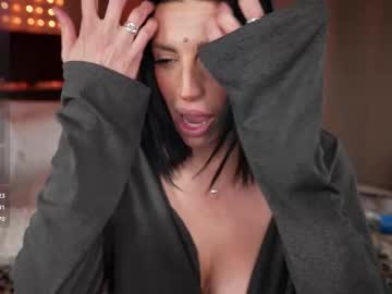 saintjade's chat room