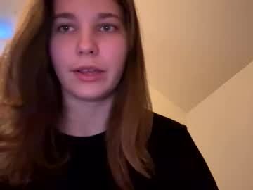 deepthroatqueen33's chat room