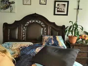 pussylix3's chat room