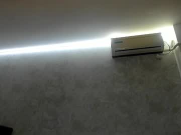 v_deville's chat room