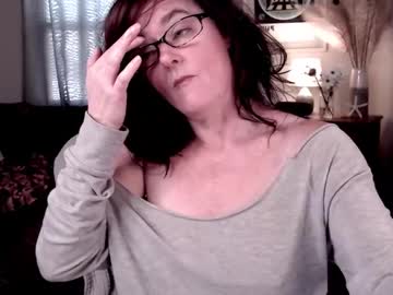 raven_feathers's chat room