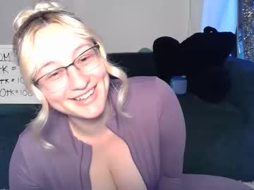 switchykitty's chat room