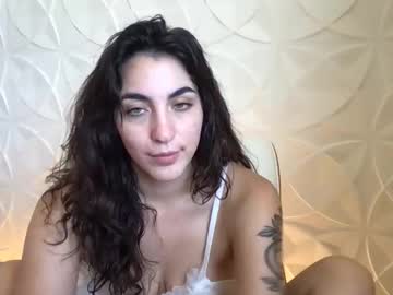 strawberripulp's chat room