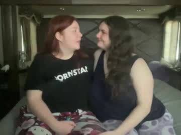 scarletttsinner's chat room