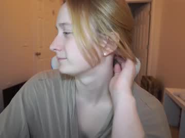 laylas_universe's chat room