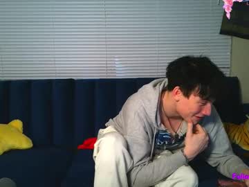 milkandhoneybby's chat room