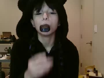 esoterickitten777's chat room