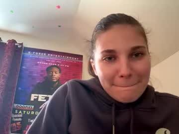 deepthroatqueen33's chat room