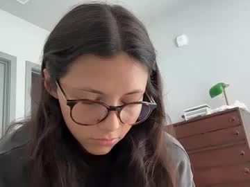 greasybangs's chat room