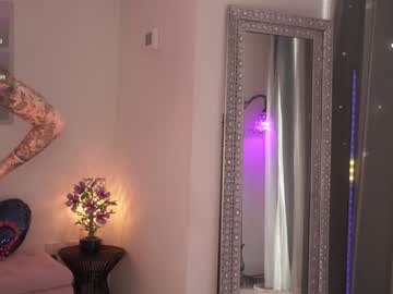 mysticxkitty's chat room