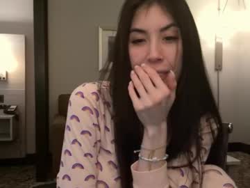 lilylustxoxo's chat room