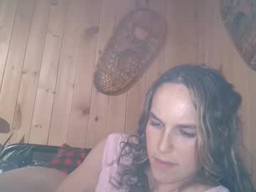 claralafontaine's chat room