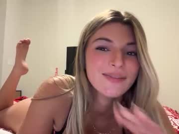 therosiecheeks's chat room