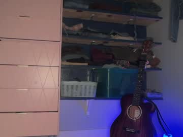 kaileeshy's chat room