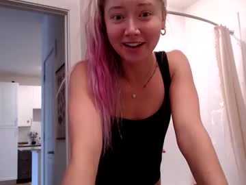 lilyyymonroee's chat room