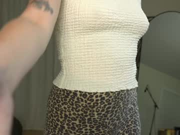 emma_ruby's chat room