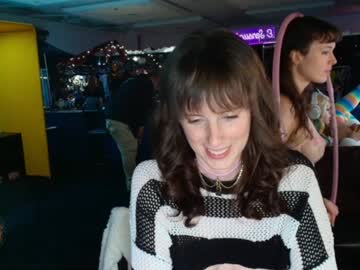 foxy_gamer's chat room