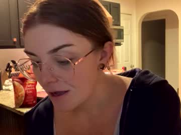 intothewoodswego's chat room