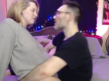 foxymalloryknoxy69's chat room