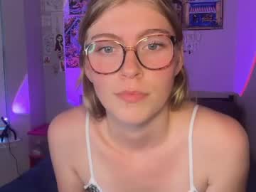 elliee81's chat room