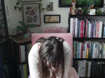 ellynaomi's chat room