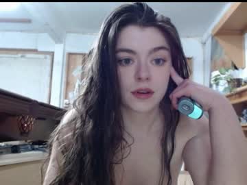 rosegold18's chat room