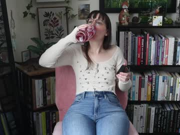 ellynaomi's chat room