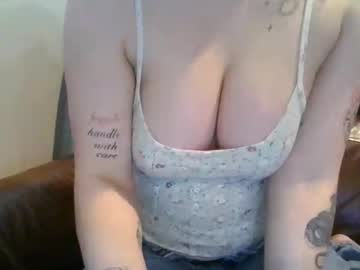 alliebearx's chat room