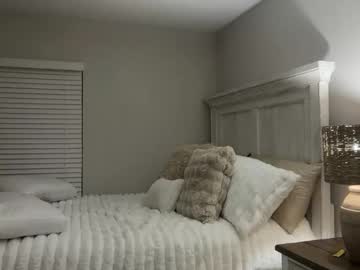 roxyrain2736's chat room