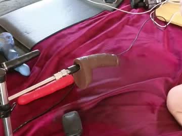 juliannmilfnextdoor's chat room