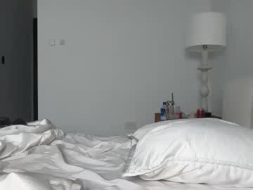 dollyrhodesss's chat room