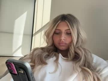 summerclarkee's chat room