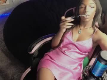 niviawolfe's chat room