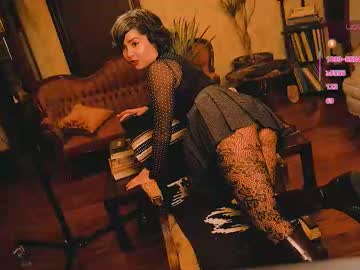 thecamwoman's chat room