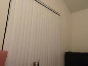 tinytittytia's chat room