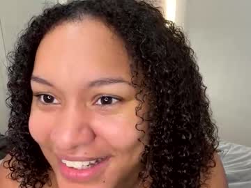 goldenpuss95's chat room